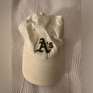 Women’s Oakland A’s Era cream chrome core classic adjustable hat